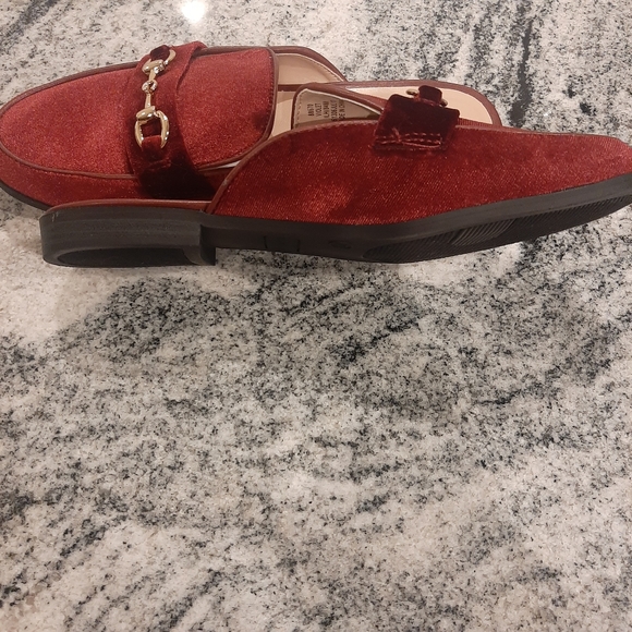 METAPHOR Cranberry Velvet Mules SIZE 7 - Picture 3 of 10